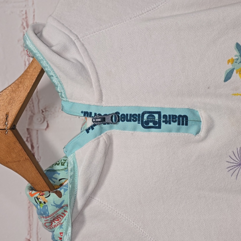 Walt Disney World Disney Parks Minnie Mouse Castle White Hoodie Sweatshirt Small - Picture 2 of 16